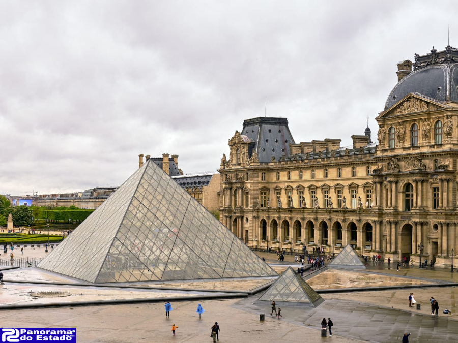 O Mistério do Roubo no Museu do Louvre - dois suspeitos são presos